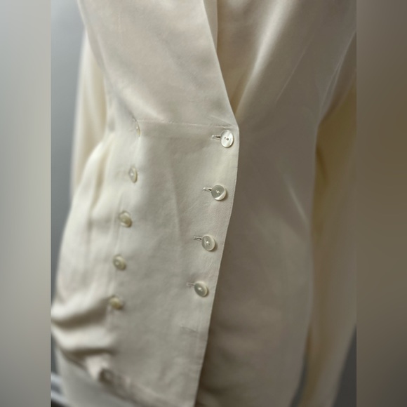 🔴SOLD🔴🌹Ann Taylor 100% Silk Mother of pearl buttons 8🌹 - Picture 8 of 9